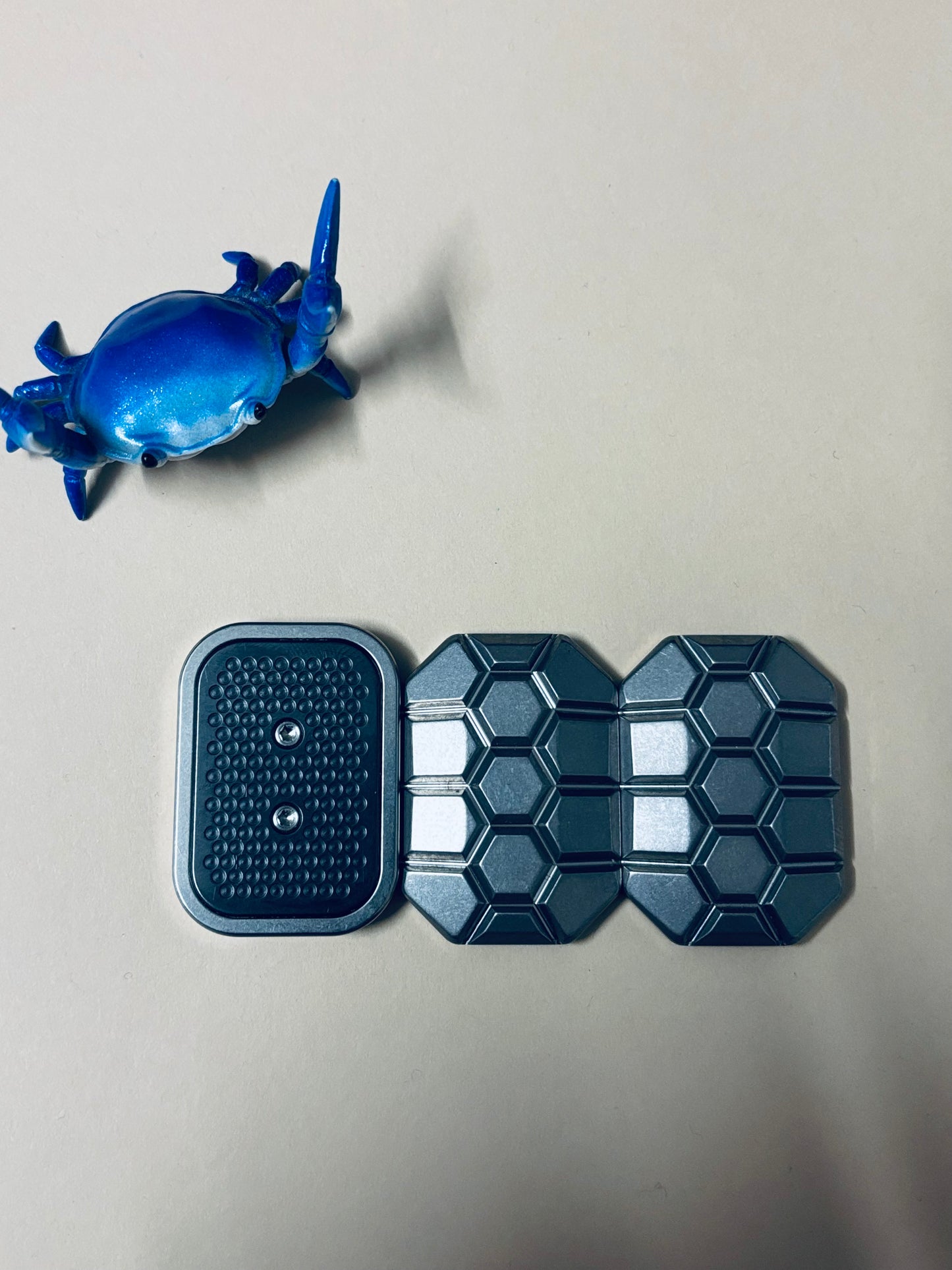 Magnus 2 click mini turtle slider - zirc plate - fidget toy