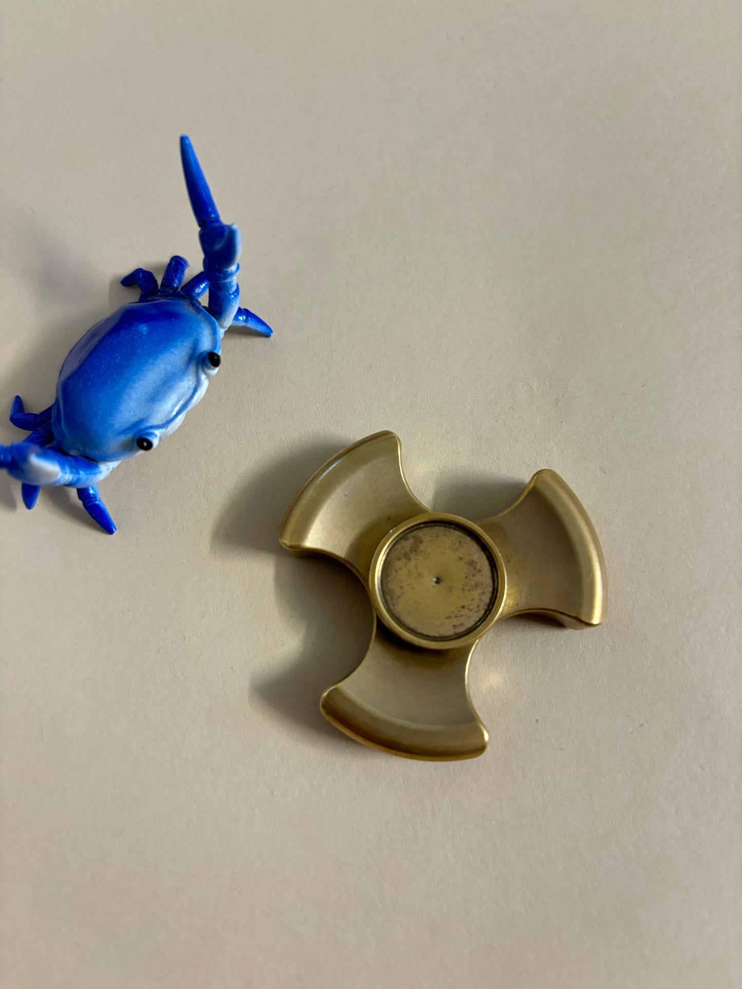 Rotablade - tri stubby - brass - fidget spinner - fidget toy