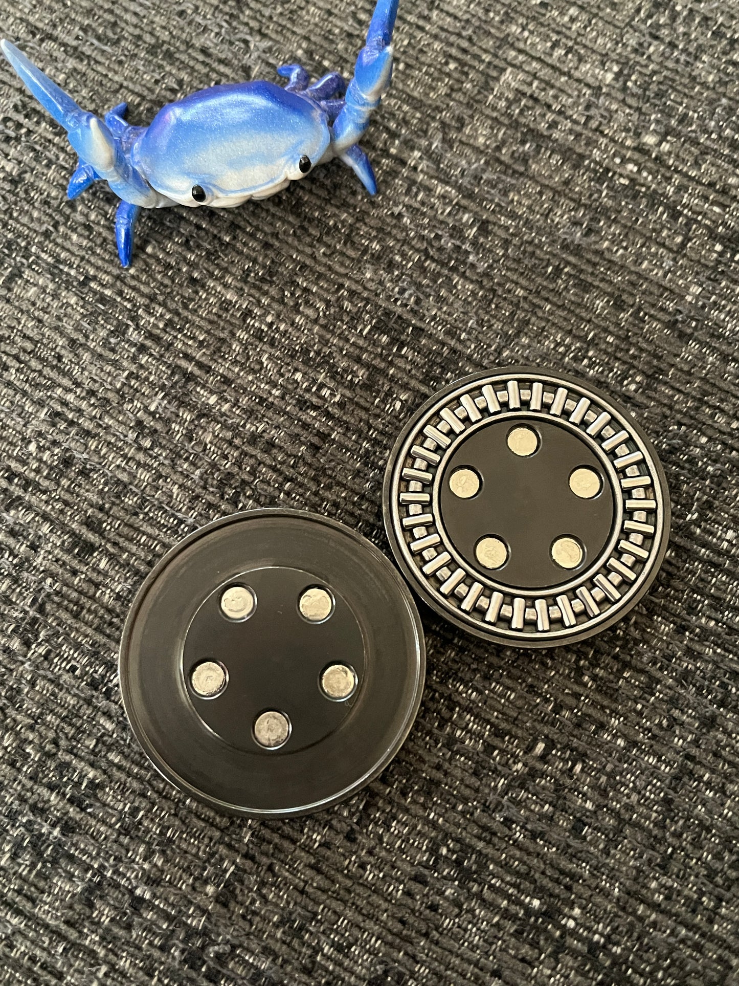 Umburry and ATS collab - zirc - haptic coin - fidget toy