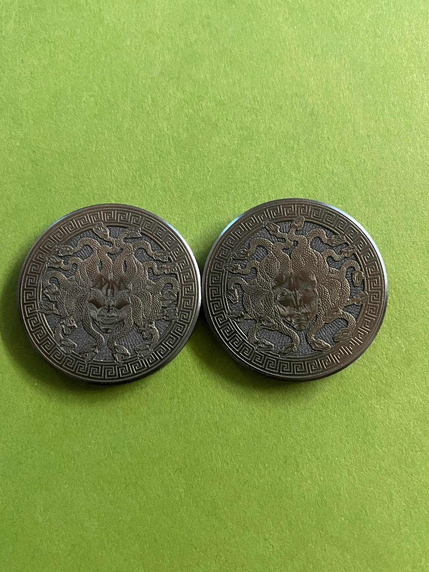 Compoform - gorgon / medusa - slider coin - fidget toy