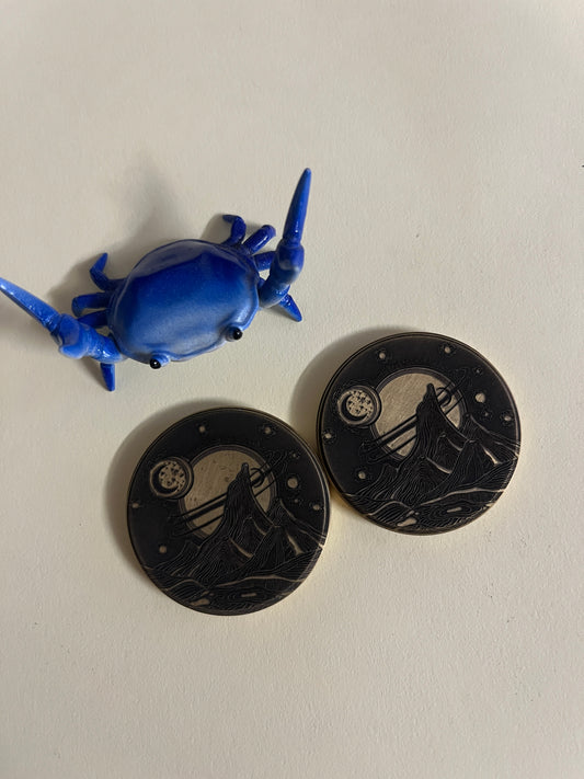 Blackdog - alien mountain haptic coin - fidget toy