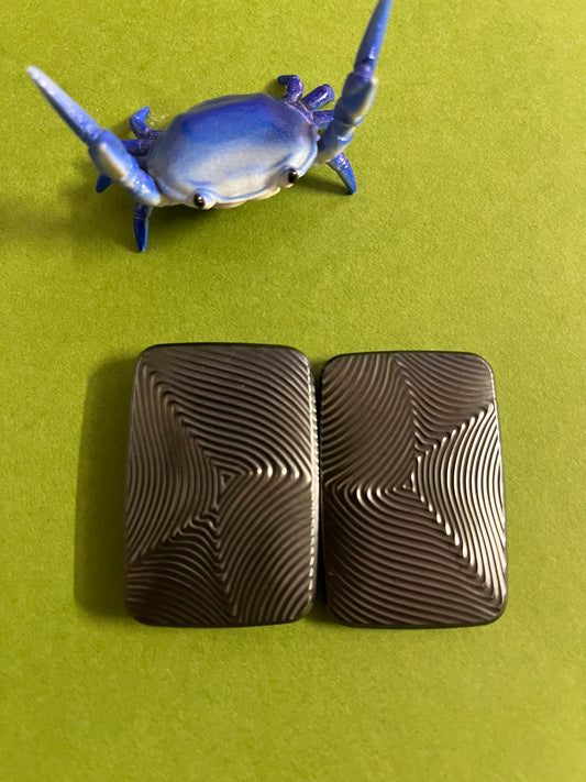 Compoform Argyle V1.1 - laser etched titanium slider