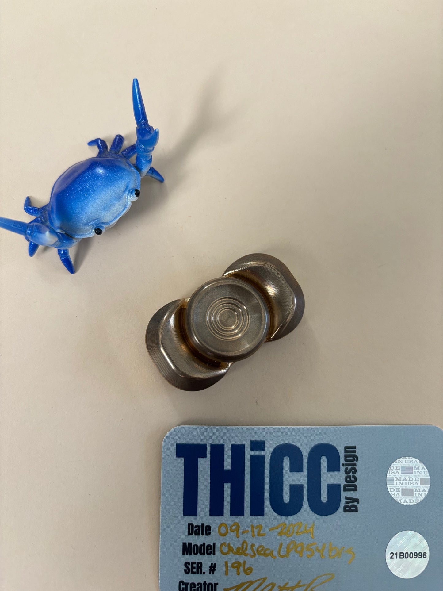 Indy Thicc - chelsea LP (bronze) - fidget spinner - fidget toy