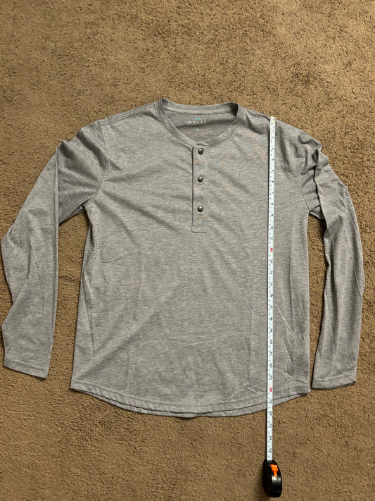 $68- Myles Apparel - everyday Henley long sleeve shirt - M