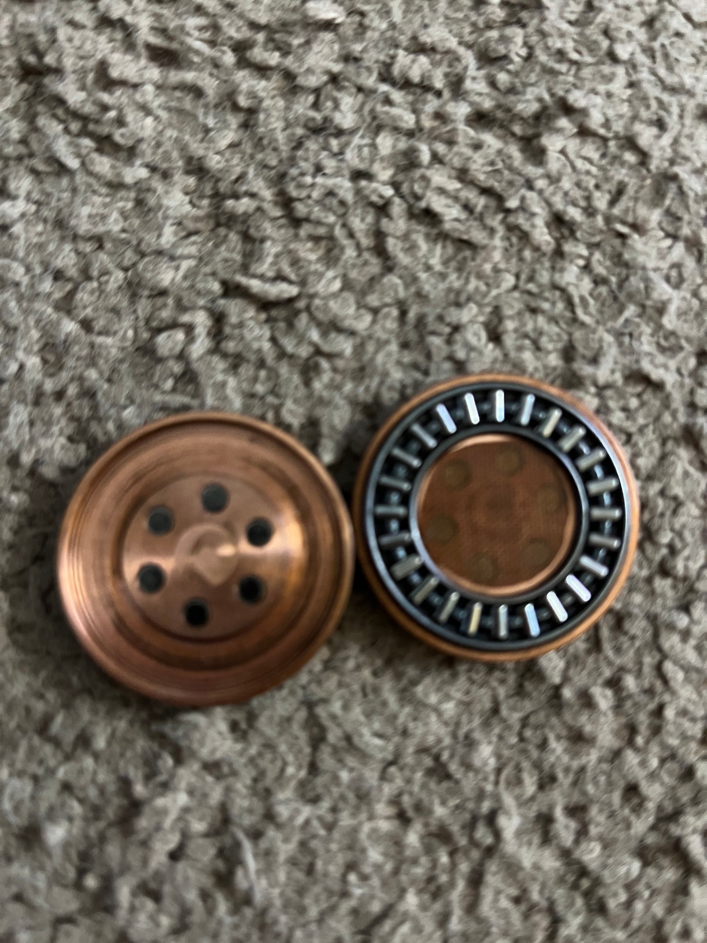 Umburry - retro gamer copper - haptic coin - fidget toy