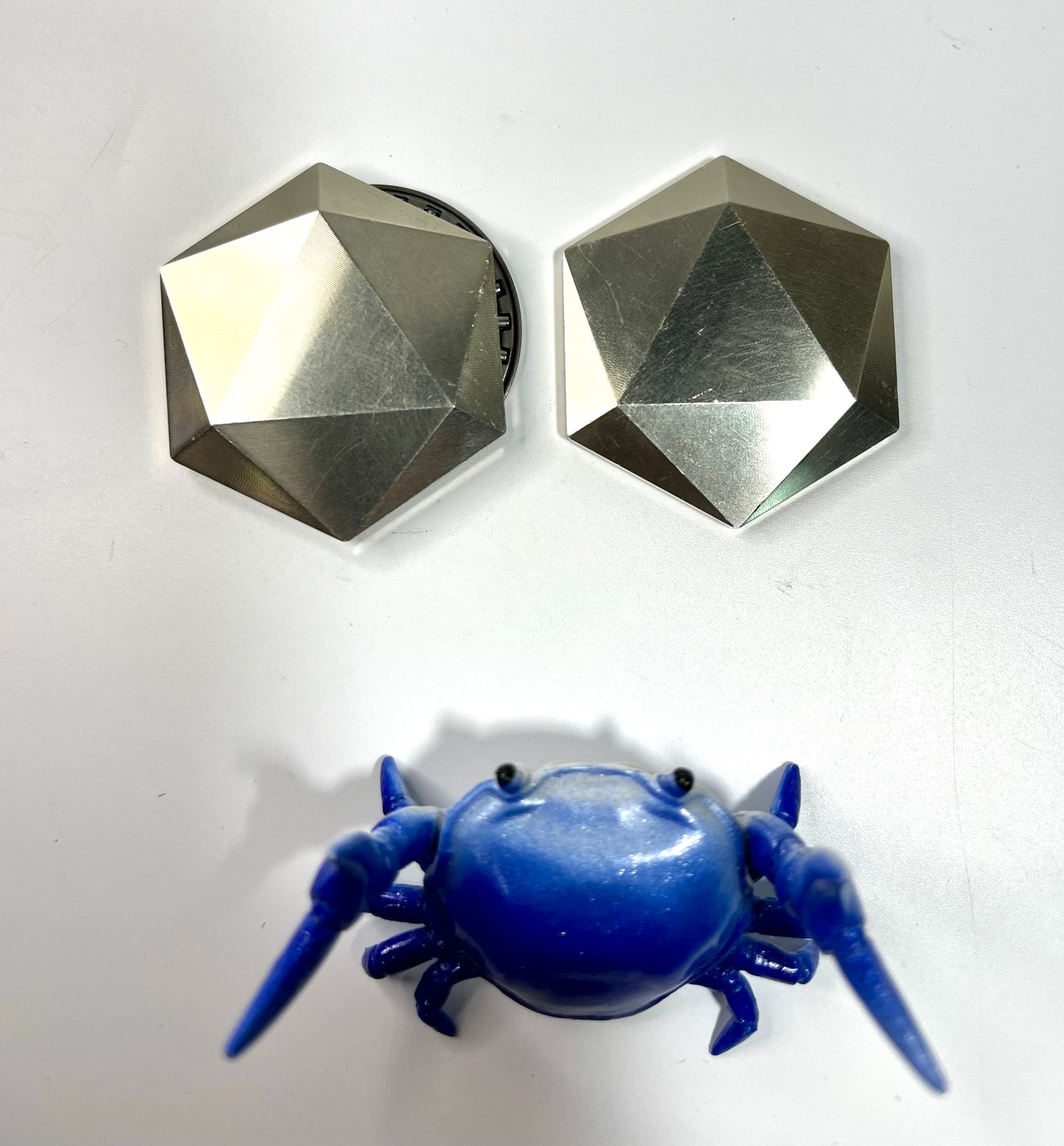 Umburry hex diamond - haptic coin - CuNi - fidget toy