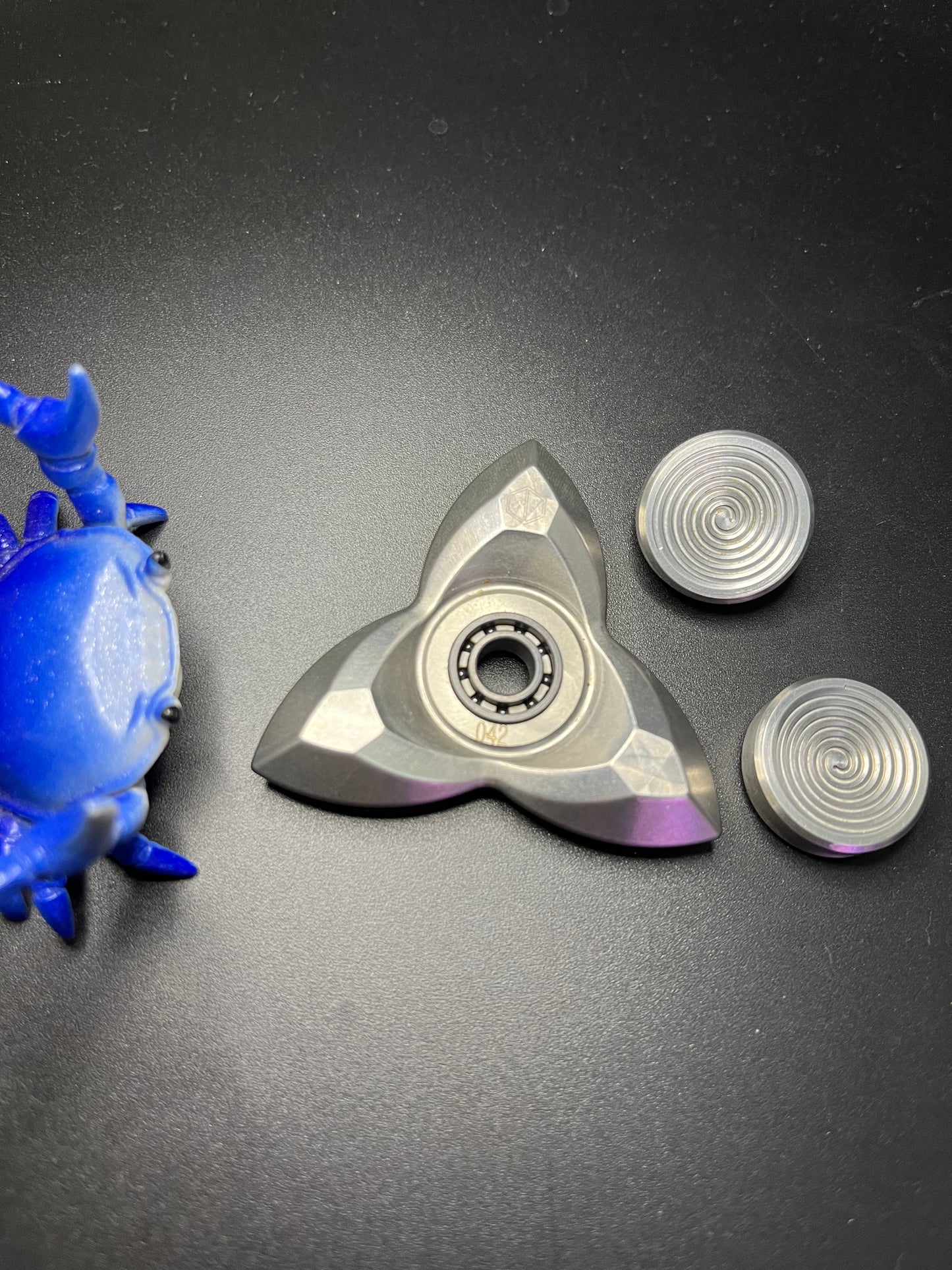 Damned design - tungsten -  triad  - fidget spinner - Fidget toy