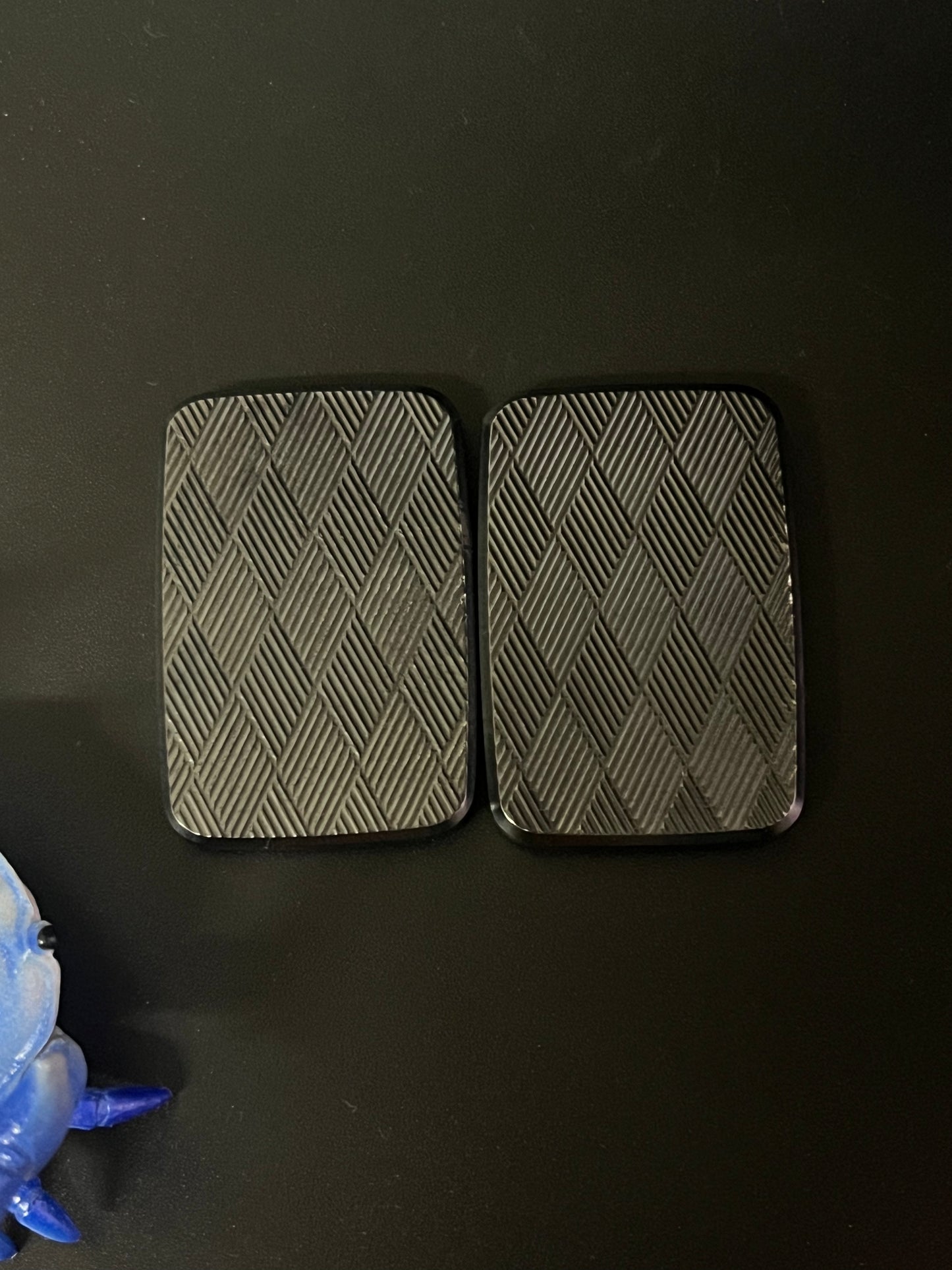 Compoform Argyle V2 - laser etched titanium slider